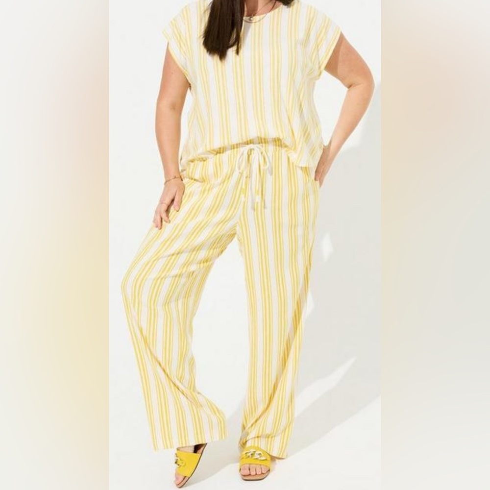 Torrid Pull-on Wide Leg Stretch Linen High-Rise Pant 32in inseam